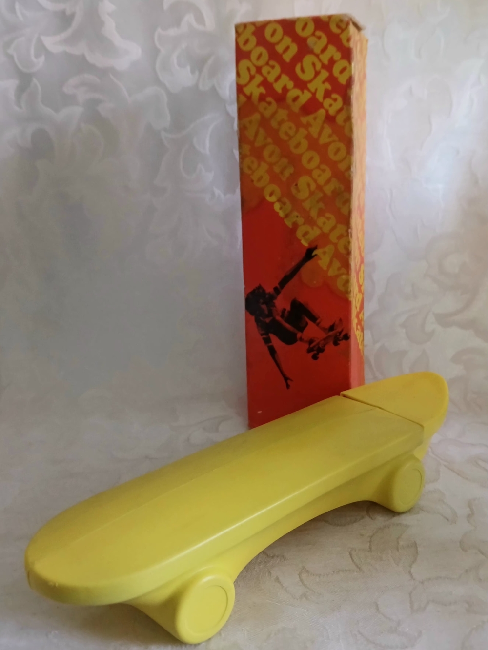 Avon Hang Ten Skateboard Decanter 5.5 oz.